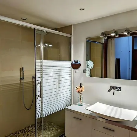 Apartment Superbe - Rue Privee